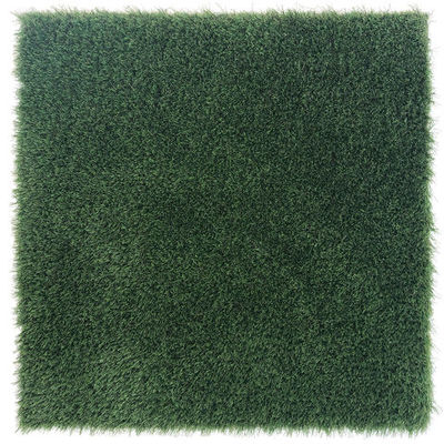 A 100 x 100 Piece from Paradies: Birthe Blauth’s „Poem of Pearls“